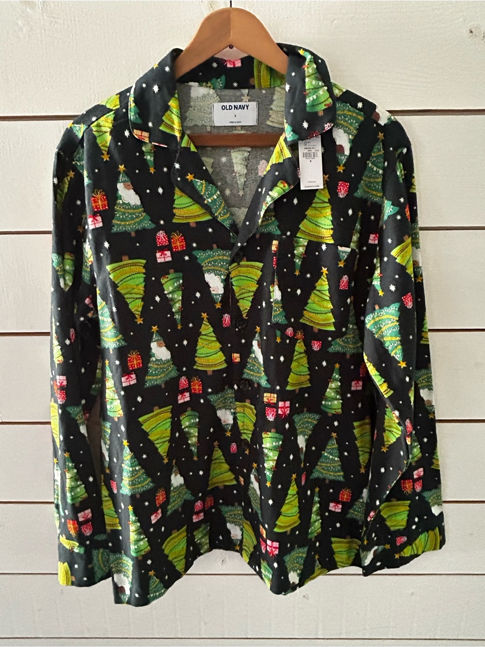 NWT Old Navy Christmas Tree Santa Pajama Flannel Top Women’s Small
